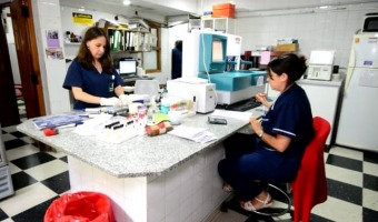 NUEVOS INSUMOS Y PUESTA A PUNTO DE EQUIPOS PARA EL LABORATORIO DEL HOSPITAL MUNICIPAL